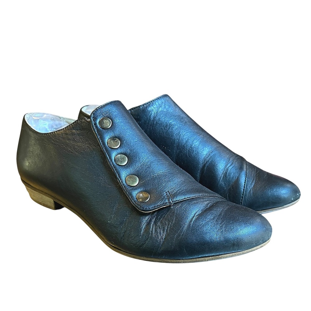 Tamar Shalem Black Leather Button Ankle Booties Sz 38 Made in Israel